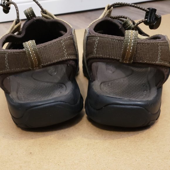 Keen Men's Newport H2 Quick Drying Sandal Dark Olive/Antique Bronze US Size 12 - Picture 5 of 7